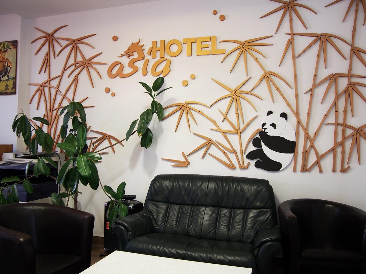 Asia Hotel Târgu Jiu Εξωτερικό φωτογραφία