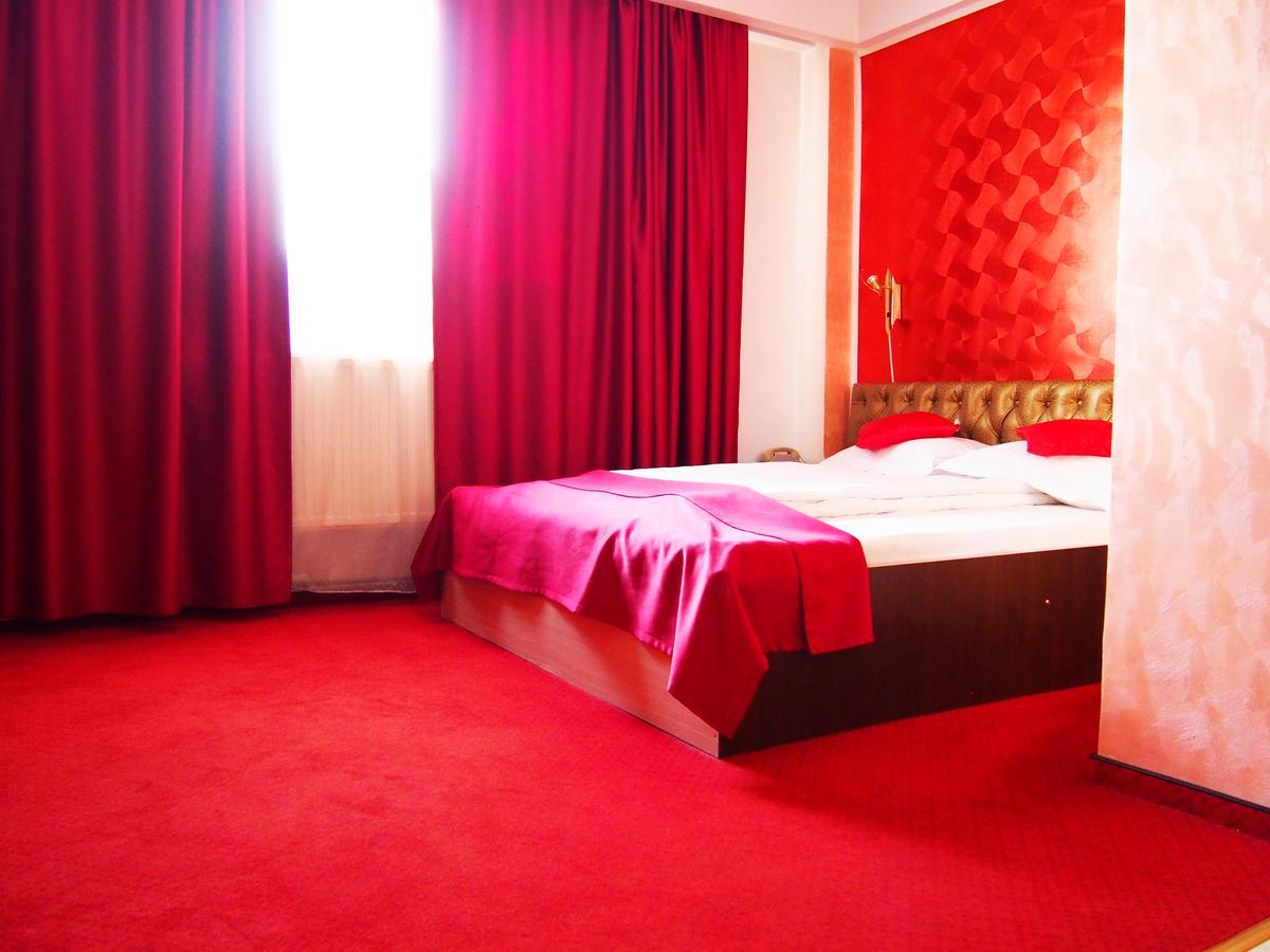 Asia Hotel Târgu Jiu Εξωτερικό φωτογραφία