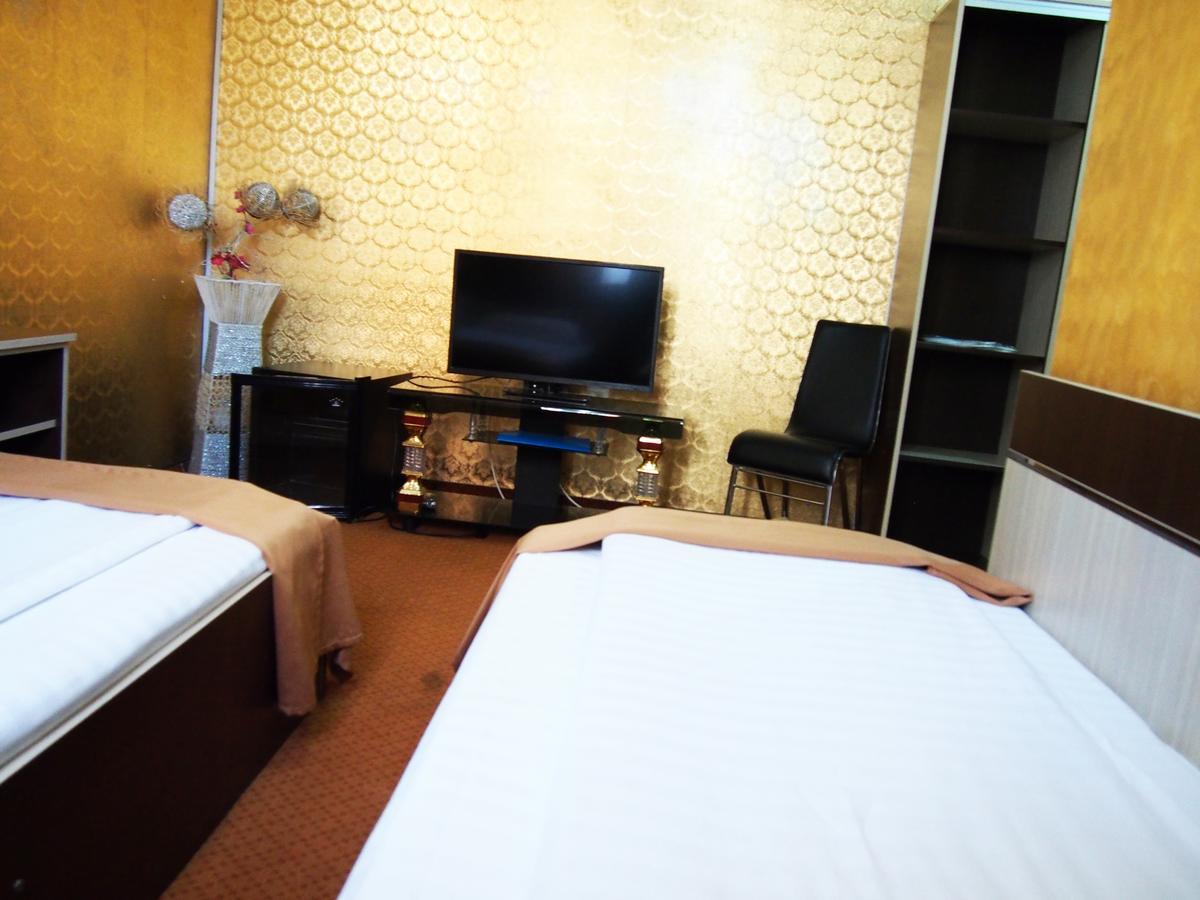 Asia Hotel Târgu Jiu Εξωτερικό φωτογραφία