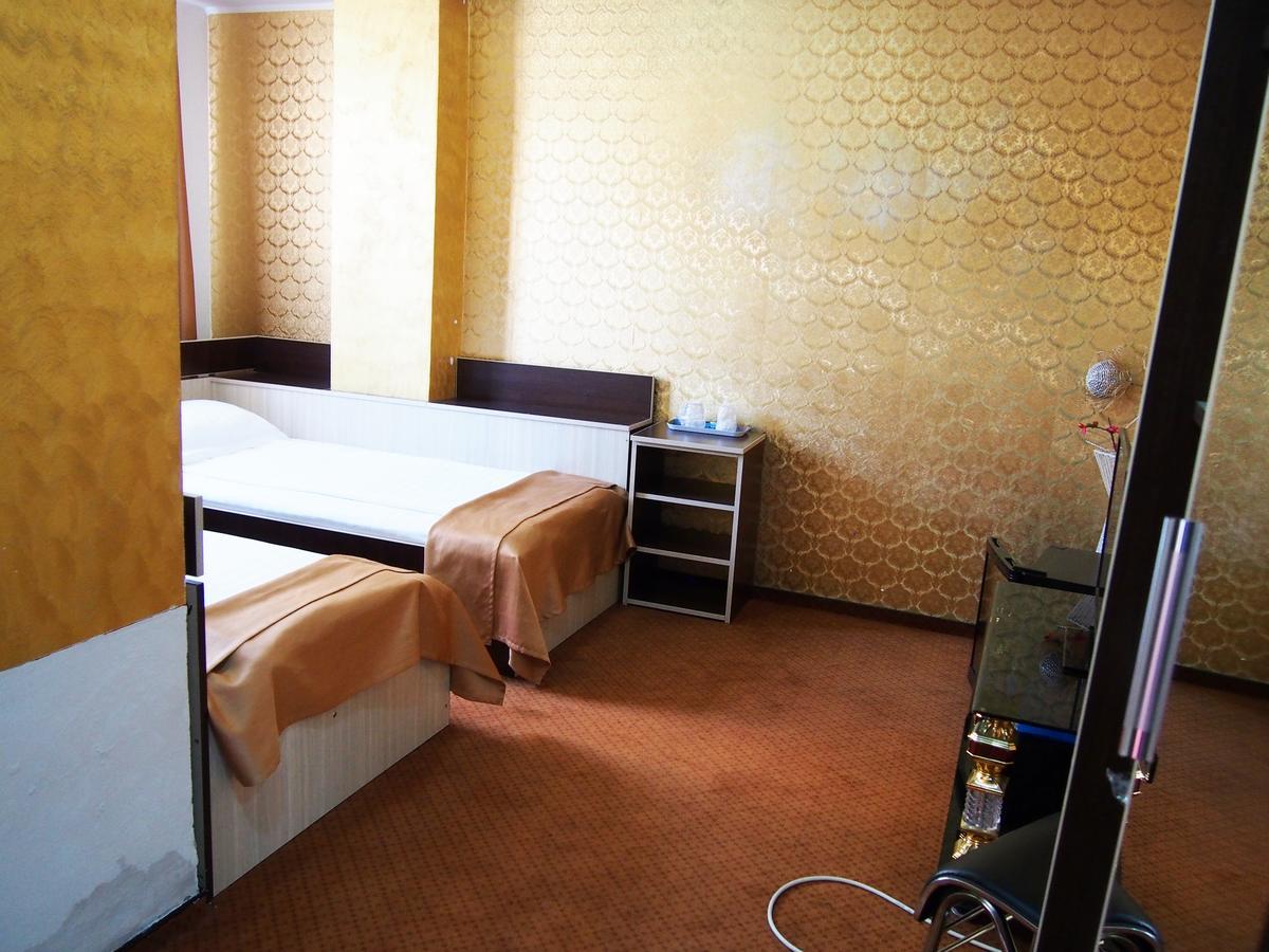 Asia Hotel Târgu Jiu Εξωτερικό φωτογραφία