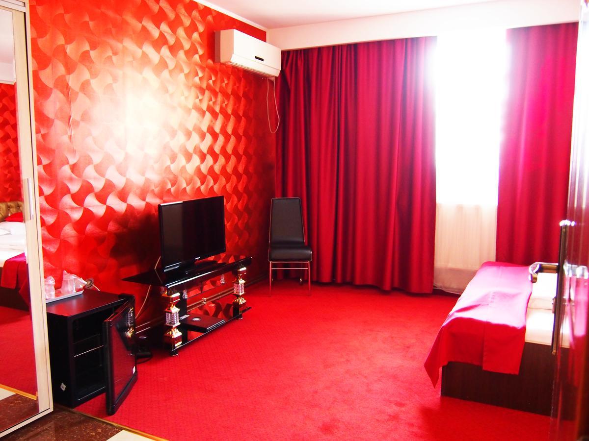 Asia Hotel Târgu Jiu Εξωτερικό φωτογραφία
