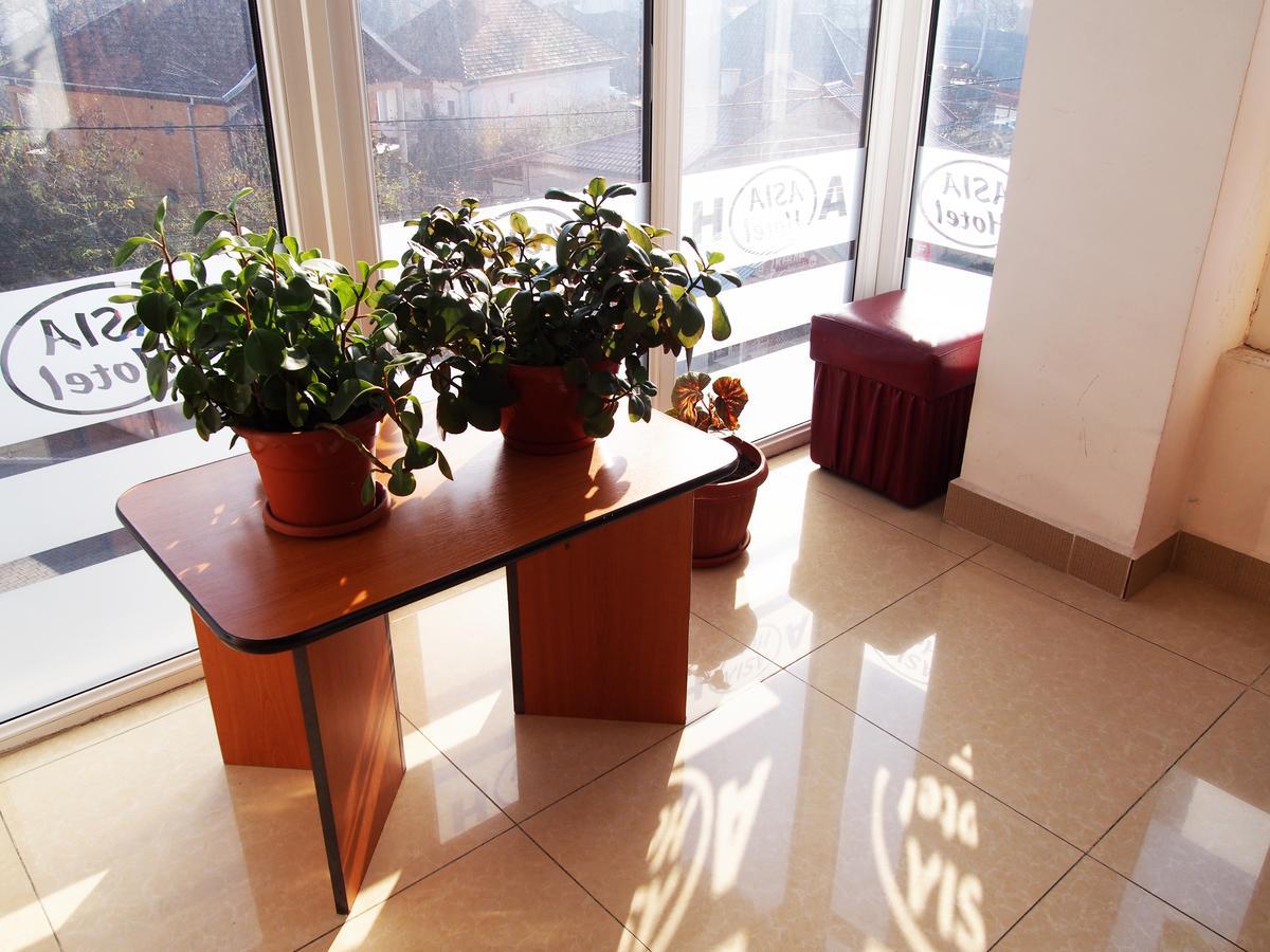 Asia Hotel Târgu Jiu Εξωτερικό φωτογραφία