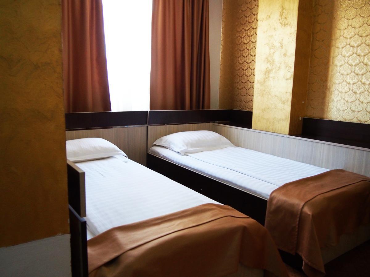 Asia Hotel Târgu Jiu Εξωτερικό φωτογραφία