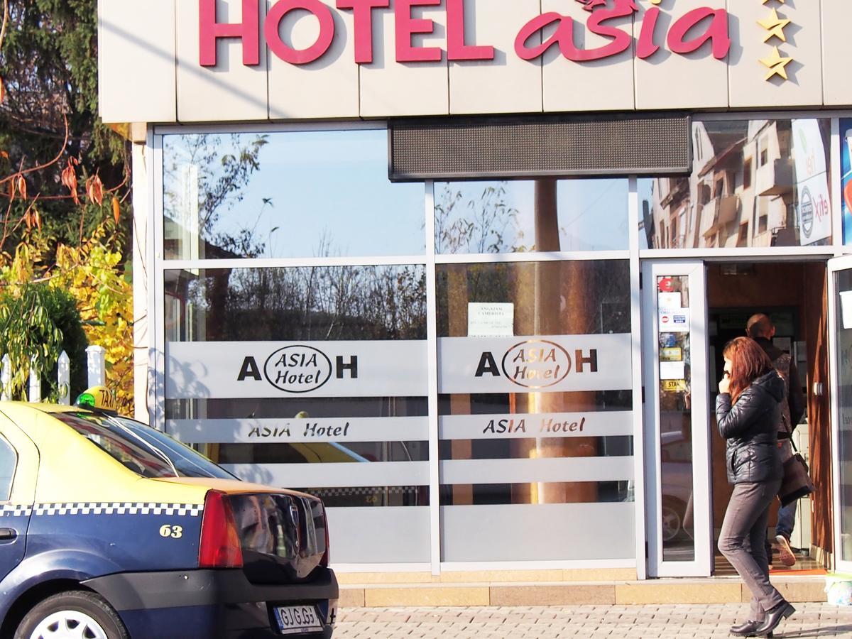 Asia Hotel Târgu Jiu Εξωτερικό φωτογραφία